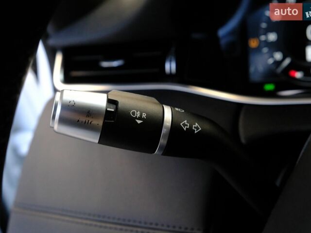 Белый Ленд Ровер Рендж Ровер Эвок, объемом двигателя 0 л и пробегом 86 тыс. км за 29900 $, фото 18 на Automoto.ua