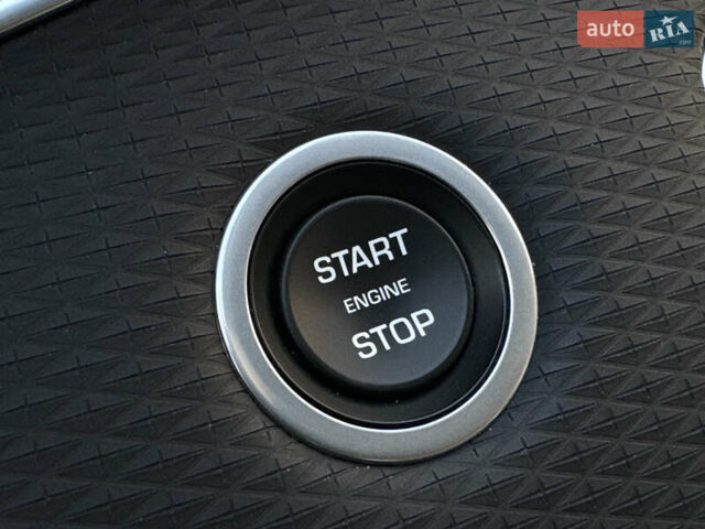 Білий Ленд Ровер Рендж Ровер Евок, об'ємом двигуна 2 л та пробігом 40 тис. км за 29990 $, фото 75 на Automoto.ua