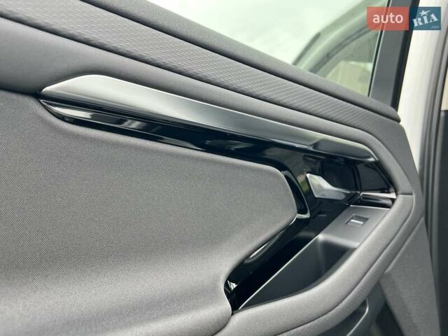 Белый Ленд Ровер Рендж Ровер Эвок, объемом двигателя 2 л и пробегом 40 тыс. км за 30950 $, фото 52 на Automoto.ua