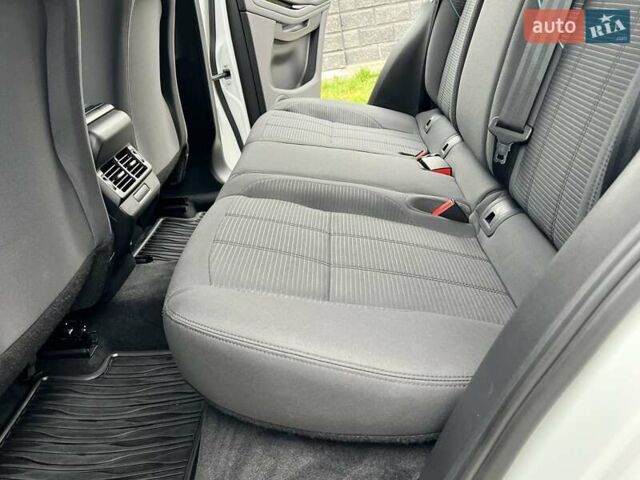 Белый Ленд Ровер Рендж Ровер Эвок, объемом двигателя 2 л и пробегом 40 тыс. км за 30950 $, фото 53 на Automoto.ua