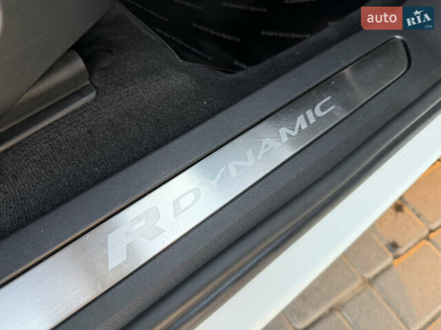 Білий Ленд Ровер Рендж Ровер Евок, об'ємом двигуна 2 л та пробігом 42 тис. км за 33000 $, фото 18 на Automoto.ua