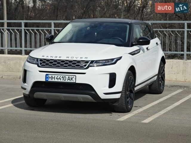 Белый Ленд Ровер Рендж Ровер Эвок, объемом двигателя 2 л и пробегом 63 тыс. км за 32500 $, фото 2 на Automoto.ua