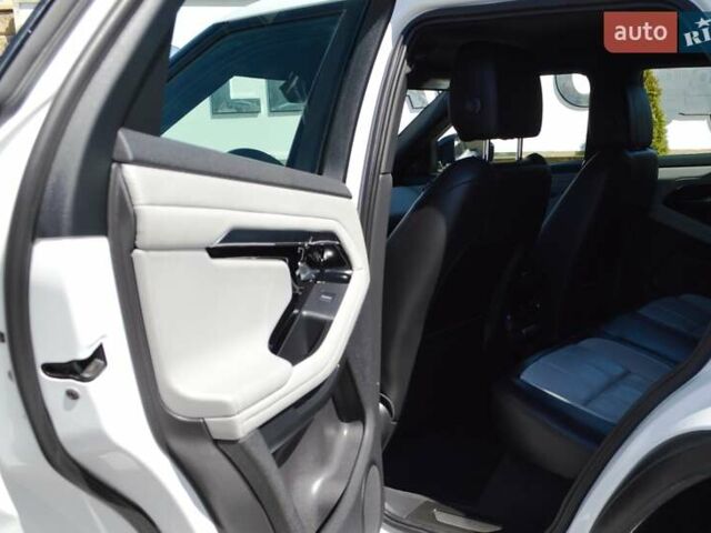 Білий Ленд Ровер Рендж Ровер Евок, об'ємом двигуна 2 л та пробігом 70 тис. км за 33900 $, фото 44 на Automoto.ua