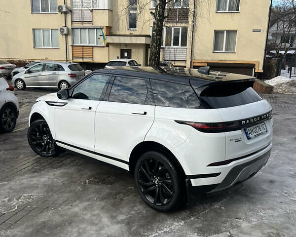 Білий Ленд Ровер Рендж Ровер Евок, об'ємом двигуна 2 л та пробігом 60 тис. км за 27700 $, фото 2 на Automoto.ua