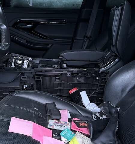 Білий Ленд Ровер Рендж Ровер Евок, об'ємом двигуна 0 л та пробігом 50 тис. км за 15900 $, фото 7 на Automoto.ua