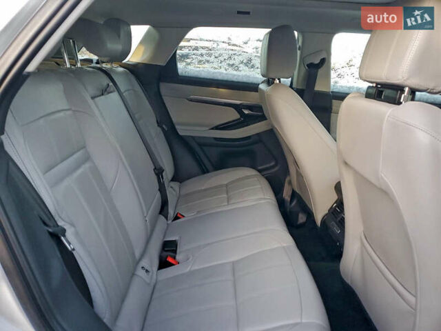 Белый Ленд Ровер Рендж Ровер Эвок, объемом двигателя 2 л и пробегом 87 тыс. км за 10150 $, фото 9 на Automoto.ua