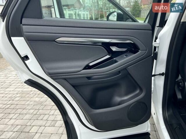 Белый Ленд Ровер Рендж Ровер Эвок, объемом двигателя 2 л и пробегом 40 тыс. км за 30950 $, фото 51 на Automoto.ua