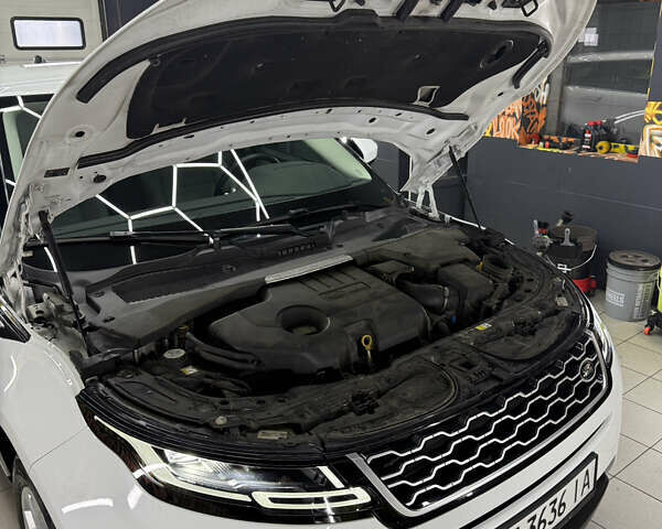 Белый Ленд Ровер Рендж Ровер Эвок, объемом двигателя 2 л и пробегом 57 тыс. км за 30899 $, фото 24 на Automoto.ua