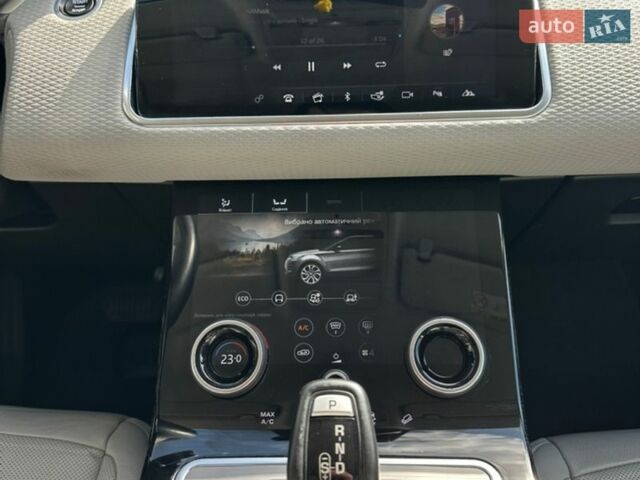 Белый Ленд Ровер Рендж Ровер Эвок, объемом двигателя 2 л и пробегом 135 тыс. км за 36000 $, фото 41 на Automoto.ua