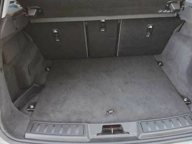 Белый Ленд Ровер Рендж Ровер Эвок, объемом двигателя 2 л и пробегом 45 тыс. км за 20000 $, фото 11 на Automoto.ua