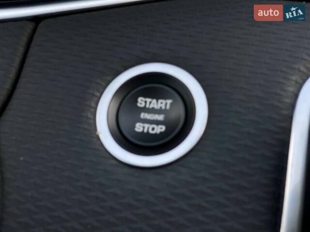 Білий Ленд Ровер Рендж Ровер Евок, об'ємом двигуна 2 л та пробігом 55 тис. км за 38490 $, фото 32 на Automoto.ua