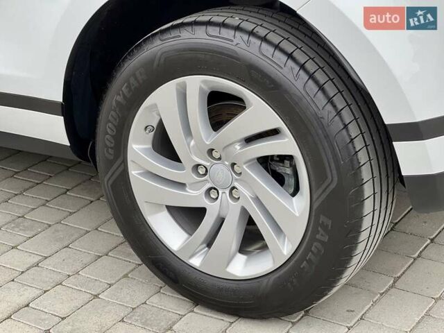 Белый Ленд Ровер Рендж Ровер Эвок, объемом двигателя 2 л и пробегом 40 тыс. км за 30950 $, фото 22 на Automoto.ua