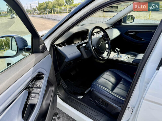 Белый Ленд Ровер Рендж Ровер Эвок, объемом двигателя 2 л и пробегом 86 тыс. км за 33000 $, фото 7 на Automoto.ua