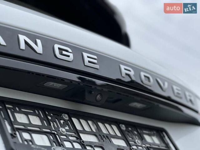 Белый Ленд Ровер Рендж Ровер Эвок, объемом двигателя 2 л и пробегом 40 тыс. км за 30950 $, фото 20 на Automoto.ua