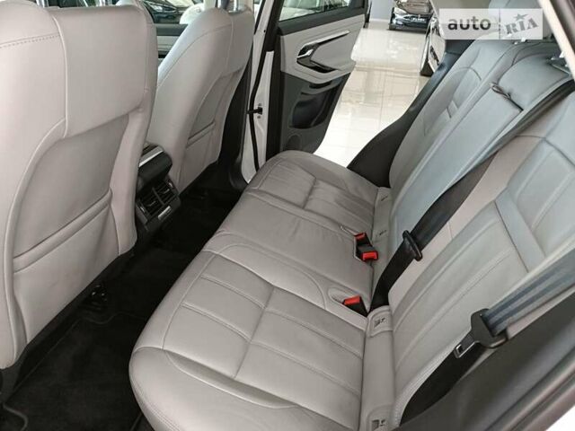 Белый Ленд Ровер Рендж Ровер Эвок, объемом двигателя 2 л и пробегом 50 тыс. км за 33999 $, фото 32 на Automoto.ua