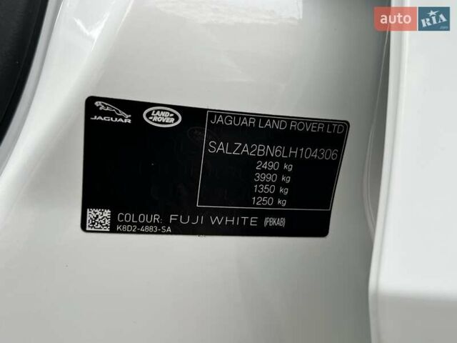 Белый Ленд Ровер Рендж Ровер Эвок, объемом двигателя 2 л и пробегом 40 тыс. км за 30950 $, фото 80 на Automoto.ua
