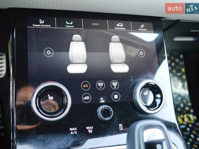 Білий Ленд Ровер Рендж Ровер Евок, об'ємом двигуна 2 л та пробігом 70 тис. км за 33900 $, фото 36 на Automoto.ua