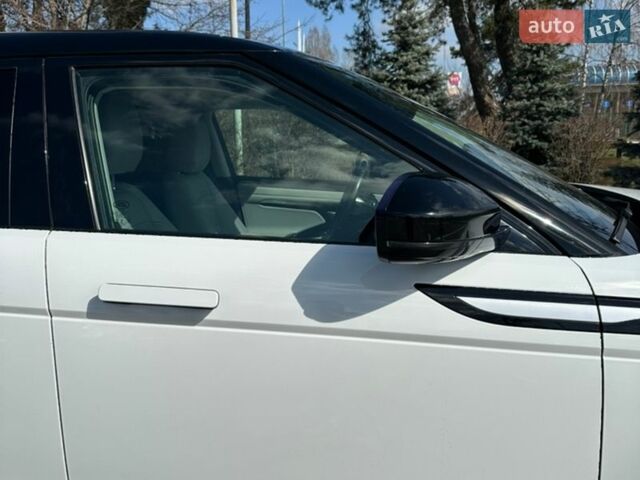 Белый Ленд Ровер Рендж Ровер Эвок, объемом двигателя 2 л и пробегом 135 тыс. км за 36000 $, фото 18 на Automoto.ua