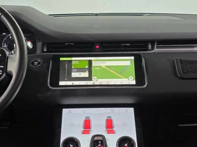 Білий Ленд Ровер Рендж Ровер Евок, об'ємом двигуна 2 л та пробігом 65 тис. км за 21000 $, фото 9 на Automoto.ua