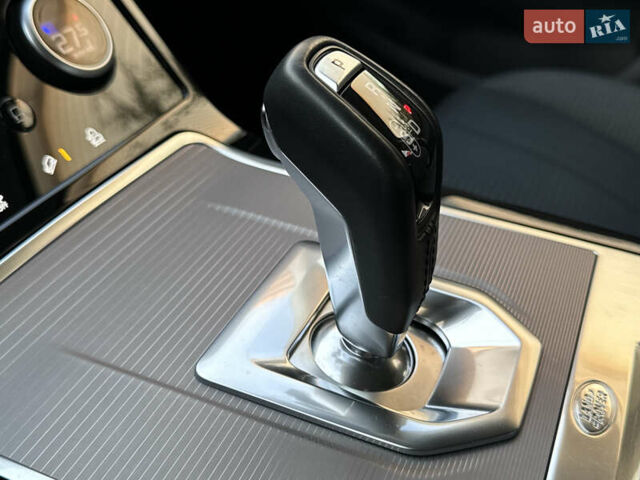 Білий Ленд Ровер Рендж Ровер Евок, об'ємом двигуна 2 л та пробігом 40 тис. км за 29990 $, фото 67 на Automoto.ua