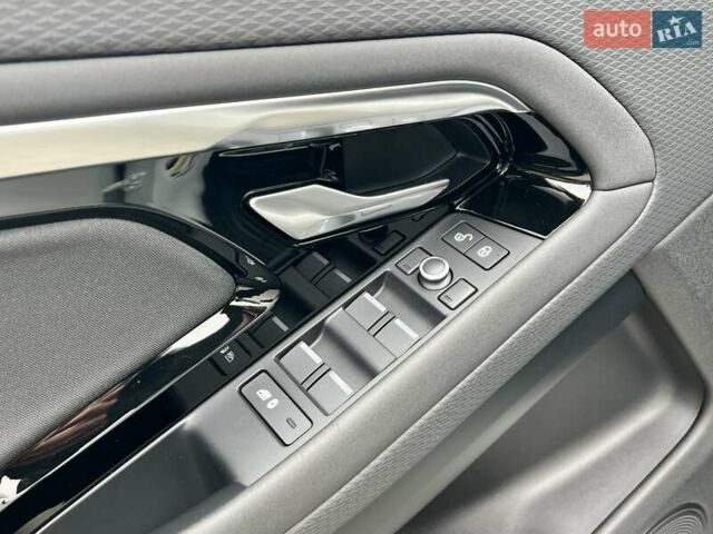 Белый Ленд Ровер Рендж Ровер Эвок, объемом двигателя 2 л и пробегом 40 тыс. км за 30950 $, фото 30 на Automoto.ua