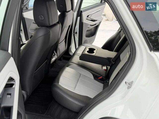 Білий Ленд Ровер Рендж Ровер Евок, об'ємом двигуна 2 л та пробігом 40 тис. км за 46000 $, фото 20 на Automoto.ua