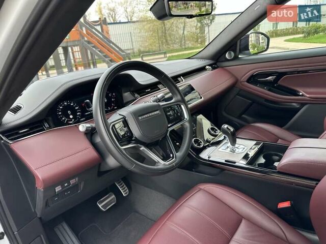 Ленд Ровер Рендж Ровер Эвок 2021 в Киеве на Automoto.ua Белый Ленд Ровер Рендж Ровер Эвок, объемом двигателя 2 л и пробегом 41 тыс. км за 48777 $, фото 16 на Automoto.ua