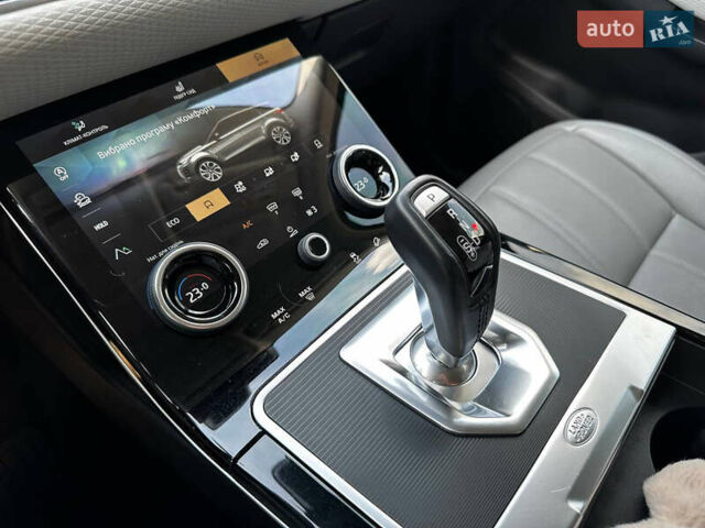 Білий Ленд Ровер Рендж Ровер Евок, об'ємом двигуна 2 л та пробігом 49 тис. км за 41999 $, фото 19 на Automoto.ua