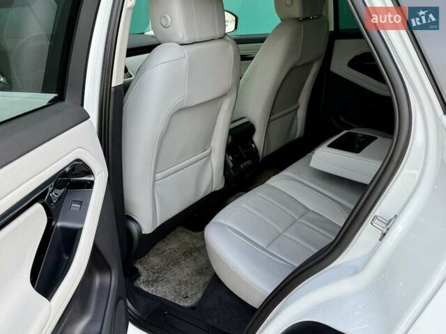 Білий Ленд Ровер Рендж Ровер Евок, об'ємом двигуна 2 л та пробігом 72 тис. км за 41500 $, фото 22 на Automoto.ua