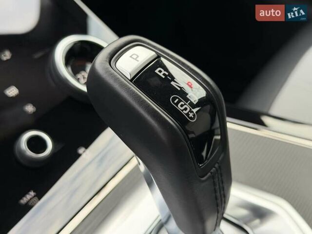 Білий Ленд Ровер Рендж Ровер Евок, об'ємом двигуна 2 л та пробігом 40 тис. км за 46000 $, фото 35 на Automoto.ua