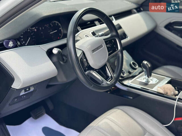 Білий Ленд Ровер Рендж Ровер Евок, об'ємом двигуна 2 л та пробігом 49 тис. км за 41999 $, фото 6 на Automoto.ua