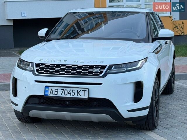 Білий Ленд Ровер Рендж Ровер Евок, об'ємом двигуна 2 л та пробігом 180 тис. км за 29999 $, фото 2 на Automoto.ua