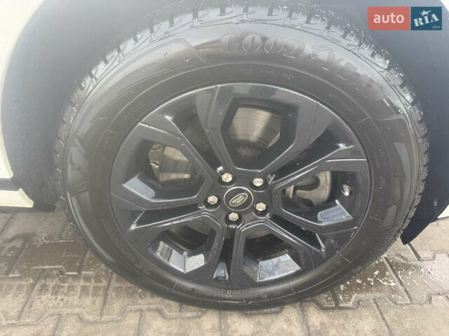 Білий Ленд Ровер Рендж Ровер Евок, об'ємом двигуна 2 л та пробігом 77 тис. км за 40900 $, фото 5 на Automoto.ua