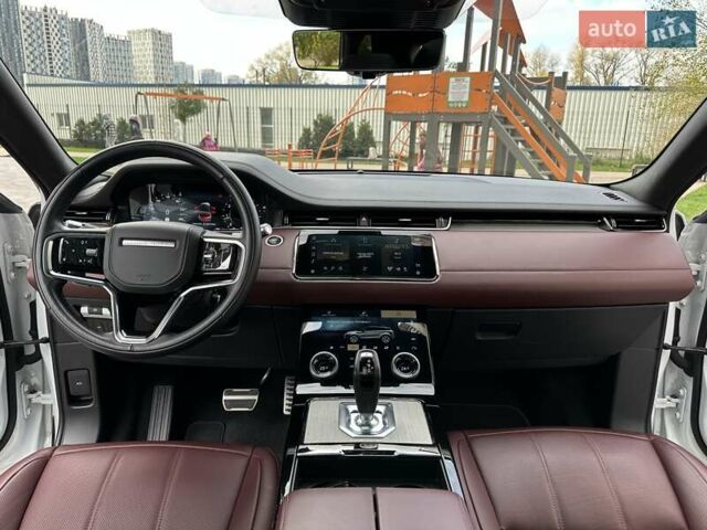 Ленд Ровер Рендж Ровер Эвок 2021 в Киеве на Automoto.ua Белый Ленд Ровер Рендж Ровер Эвок, объемом двигателя 2 л и пробегом 41 тыс. км за 48777 $, фото 25 на Automoto.ua