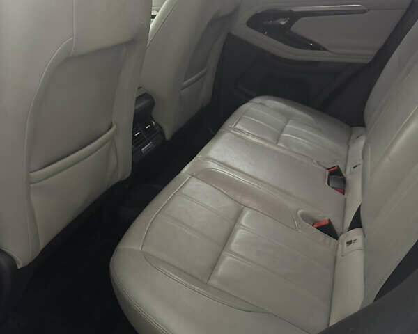 Білий Ленд Ровер Рендж Ровер Евок, об'ємом двигуна 2 л та пробігом 77 тис. км за 40900 $, фото 18 на Automoto.ua