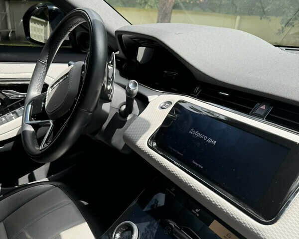 Белый Ленд Ровер Рендж Ровер Эвок, объемом двигателя 0 л и пробегом 45 тыс. км за 48000 $, фото 7 на Automoto.ua