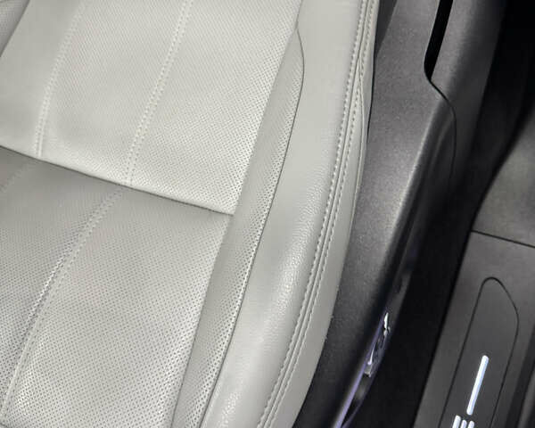 Білий Ленд Ровер Рендж Ровер Евок, об'ємом двигуна 2 л та пробігом 37 тис. км за 46000 $, фото 34 на Automoto.ua