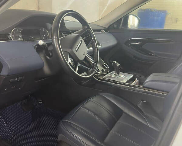 Белый Ленд Ровер Рендж Ровер Эвок, объемом двигателя 2 л и пробегом 49 тыс. км за 37300 $, фото 11 на Automoto.ua