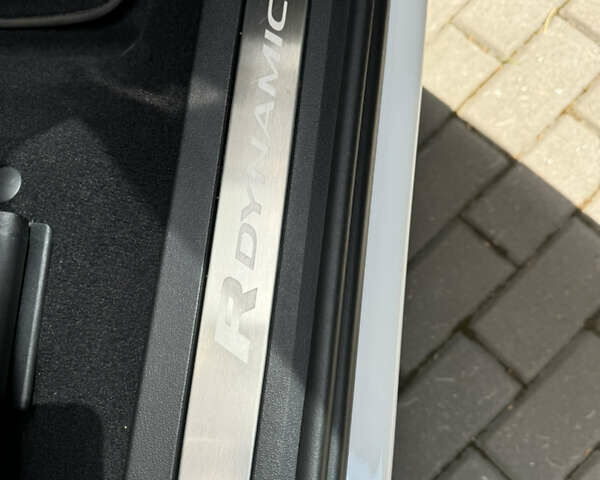 Белый Ленд Ровер Рендж Ровер Эвок, объемом двигателя 0 л и пробегом 45 тыс. км за 48000 $, фото 8 на Automoto.ua