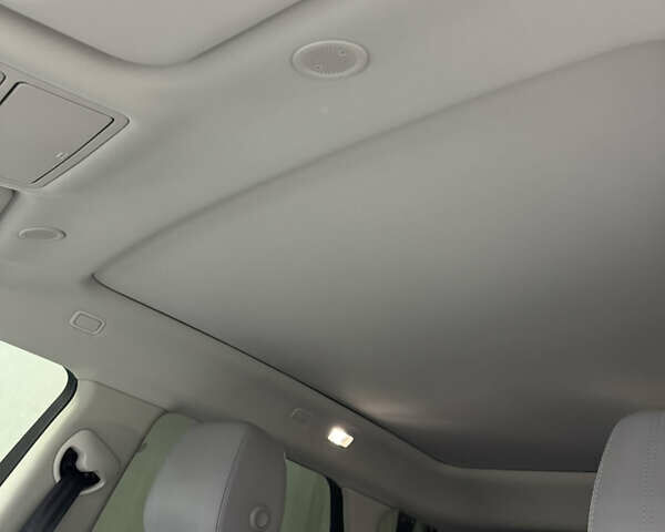 Білий Ленд Ровер Рендж Ровер Евок, об'ємом двигуна 2 л та пробігом 37 тис. км за 46000 $, фото 28 на Automoto.ua