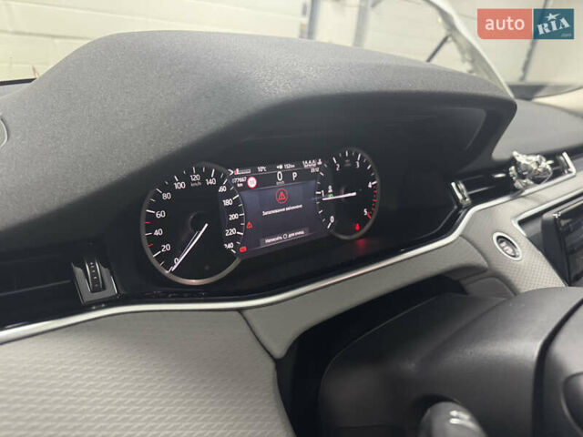 Білий Ленд Ровер Рендж Ровер Евок, об'ємом двигуна 2 л та пробігом 77 тис. км за 40900 $, фото 28 на Automoto.ua