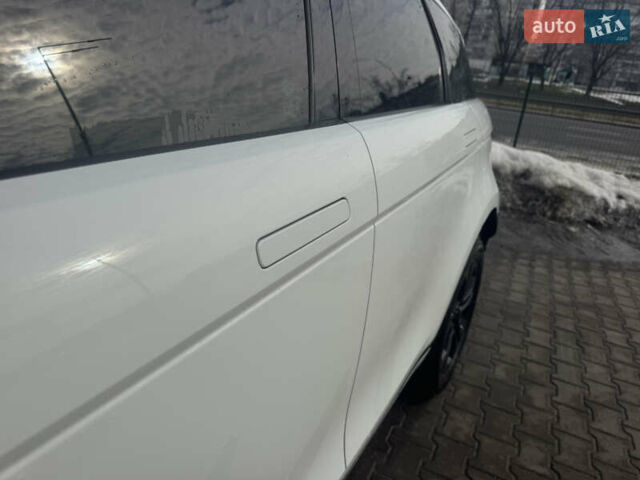 Білий Ленд Ровер Рендж Ровер Евок, об'ємом двигуна 2 л та пробігом 77 тис. км за 40900 $, фото 2 на Automoto.ua