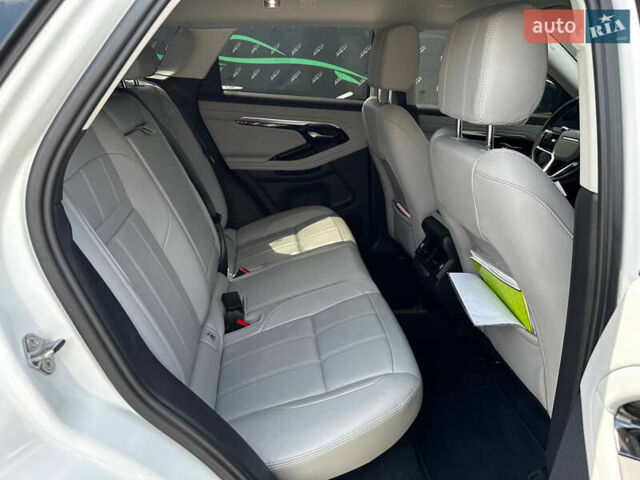 Білий Ленд Ровер Рендж Ровер Евок, об'ємом двигуна 2 л та пробігом 49 тис. км за 41999 $, фото 18 на Automoto.ua