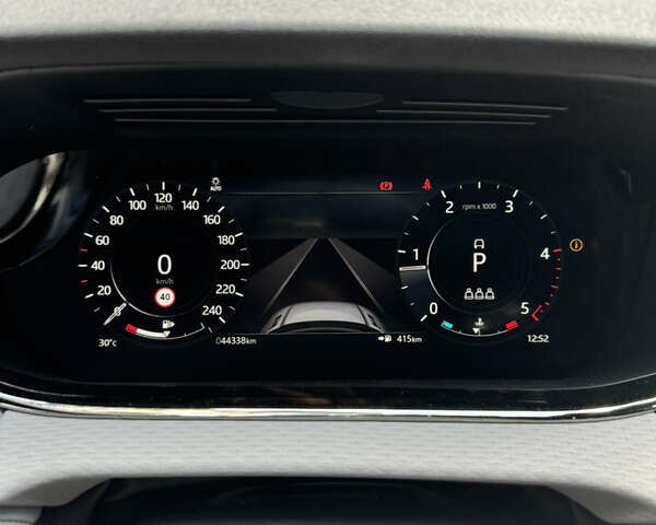 Белый Ленд Ровер Рендж Ровер Эвок, объемом двигателя 0 л и пробегом 45 тыс. км за 48000 $, фото 10 на Automoto.ua