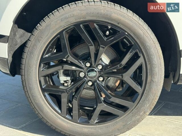 Белый Ленд Ровер Рендж Ровер Эвок, объемом двигателя 2 л и пробегом 21 тыс. км за 41999 $, фото 49 на Automoto.ua