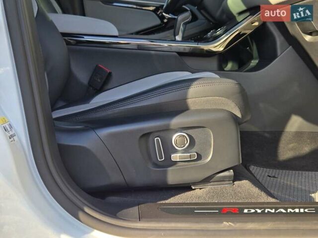 Белый Ленд Ровер Рендж Ровер Эвок, объемом двигателя 2 л и пробегом 34 тыс. км за 48900 $, фото 13 на Automoto.ua