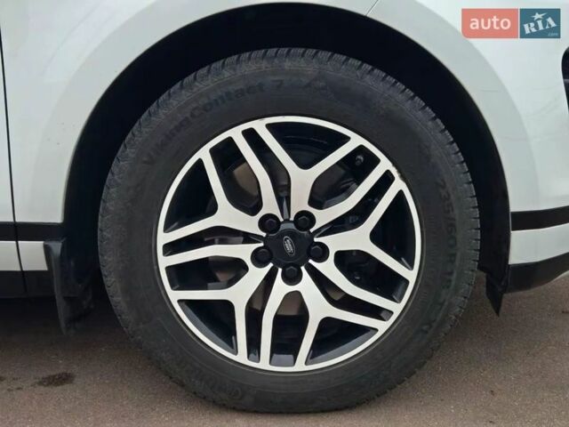 Белый Ленд Ровер Рендж Ровер Эвок, объемом двигателя 2 л и пробегом 34 тыс. км за 49900 $, фото 6 на Automoto.ua