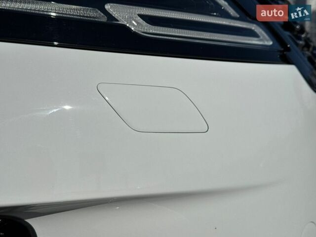 Белый Ленд Ровер Рендж Ровер Эвок, объемом двигателя 2 л и пробегом 21 тыс. км за 41999 $, фото 60 на Automoto.ua