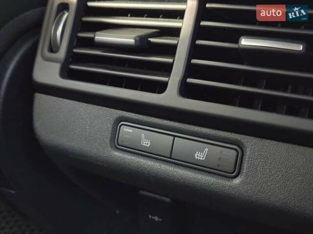 Белый Ленд Ровер Рендж Ровер Эвок, объемом двигателя 2 л и пробегом 34 тыс. км за 47900 $, фото 37 на Automoto.ua