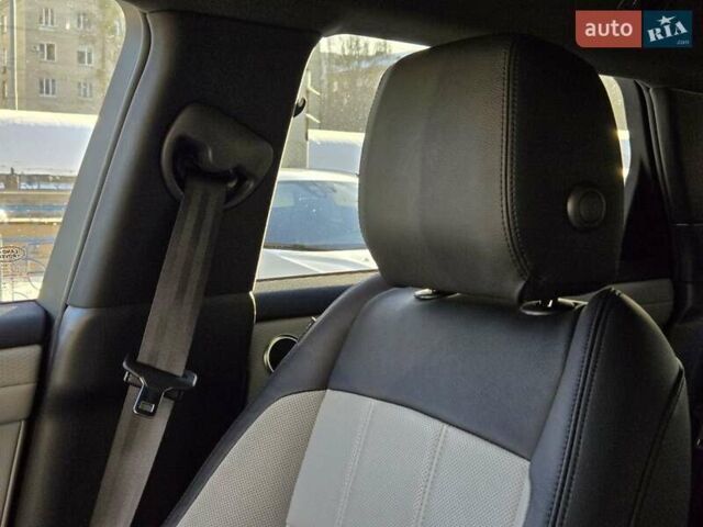 Белый Ленд Ровер Рендж Ровер Эвок, объемом двигателя 2 л и пробегом 34 тыс. км за 47900 $, фото 32 на Automoto.ua